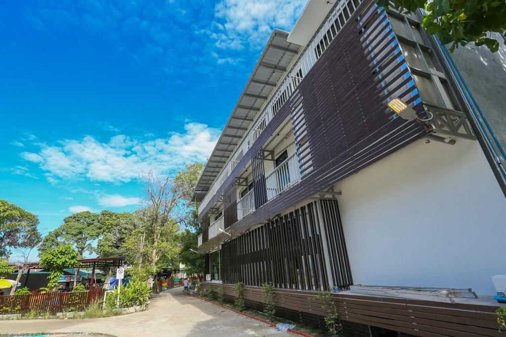 A Plus Hotel Koh Lipe Exterior photo